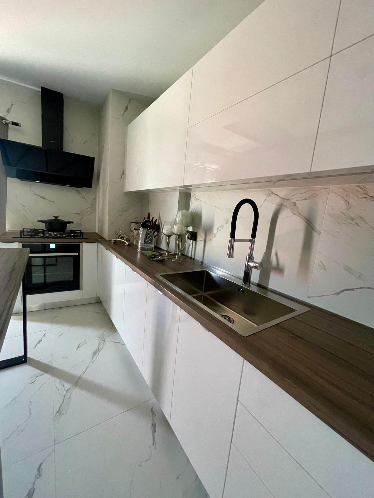 Knd Living Concept - Penthouse Apartment Nea Alikarnassos Exterior photo